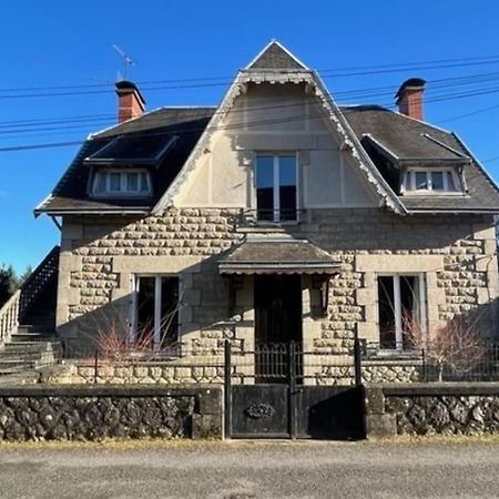 Vila La Cigalienne Treignac Exteriér fotografie